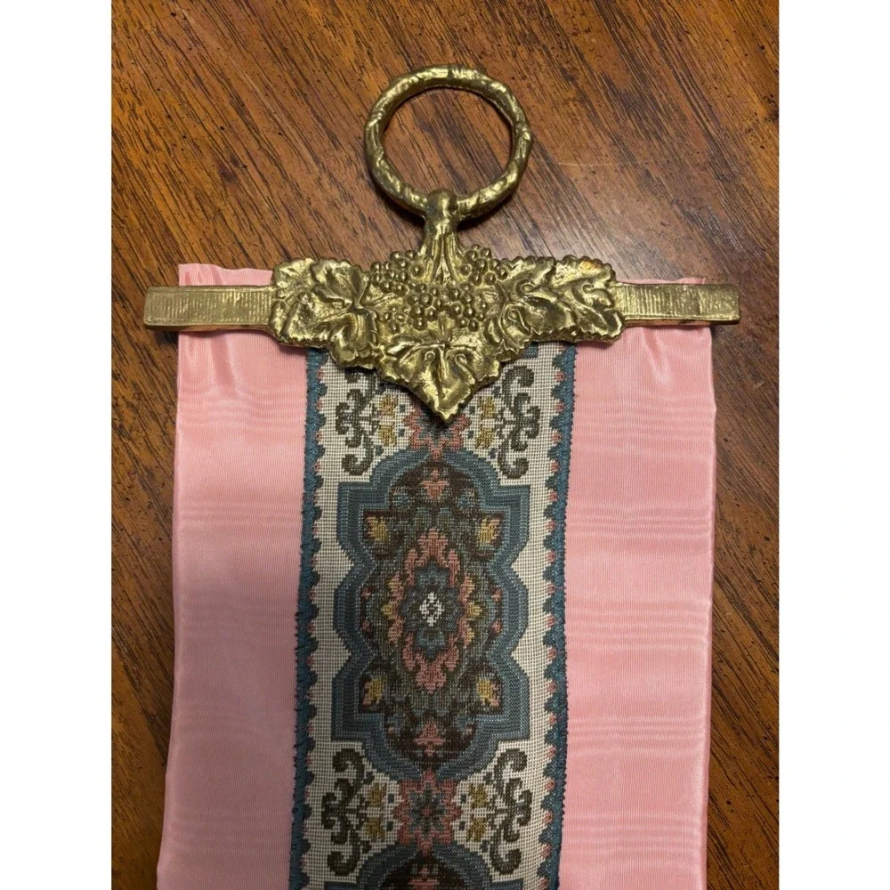 Vintage Pink‎ Moire Silk Bell Pull Tapestry Brass Grape Hardware Blue Tassel